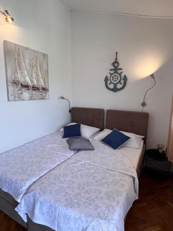 Apartments Valentinovo Klenovica Eksteriør billede